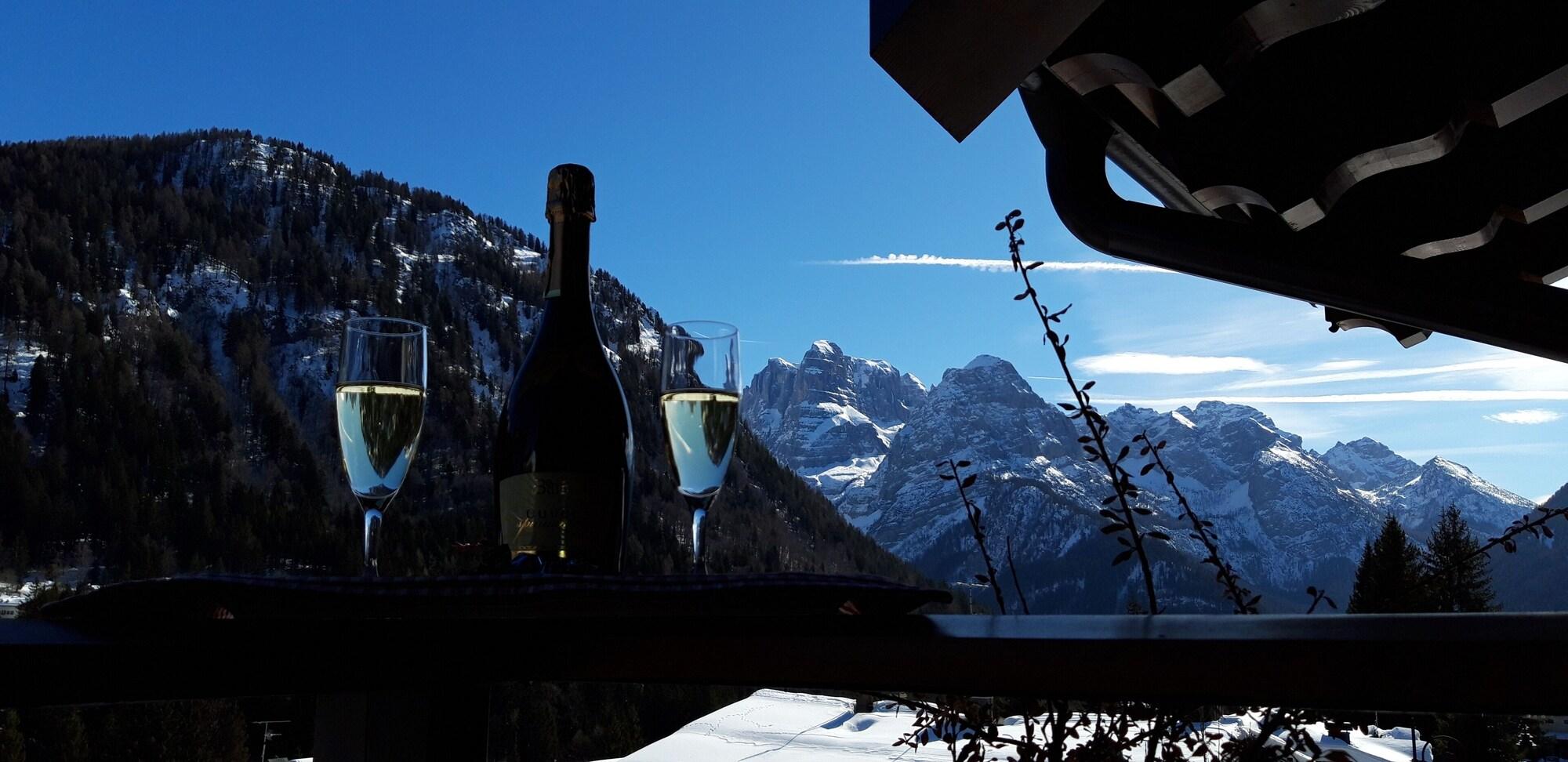 Cime D'oro Hotel 3*